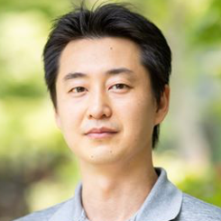 泉 健治郎氏
